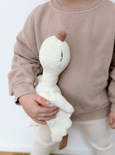 Lade das Bild in den Galerie-Viewer, Häkeltier Gans