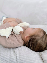 Lade das Bild in den Galerie-Viewer, Häkeltier Gans