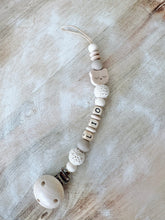 Lade das Bild in den Galerie-Viewer, Nuggikette sleepy bear taupe