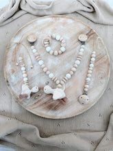 Lade das Bild in den Galerie-Viewer, Hello Baby Set sweet flowers & 🪿